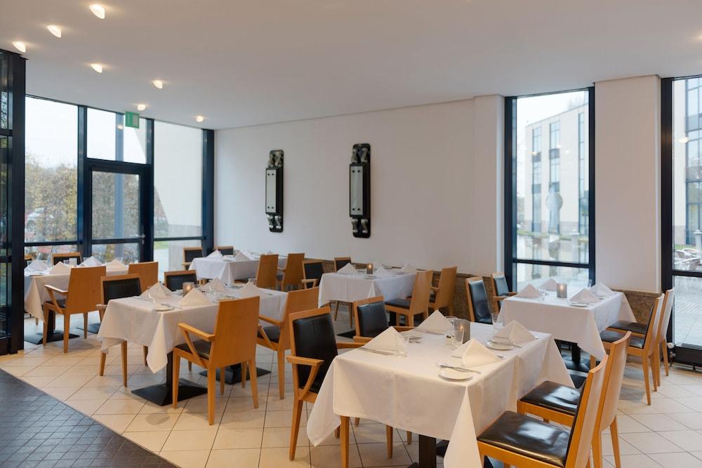 Four Ratingen Dusseldorf Airport Hotel ภายนอก รูปภาพ